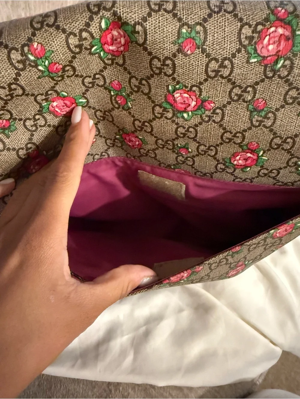 Gucci Beige GG Supreme Messenger Bag with Pink Rose Print and Pink Strap